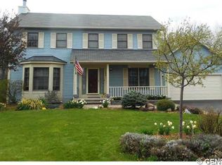 192 Cedar Creek Trl, Rochester, NY 14626