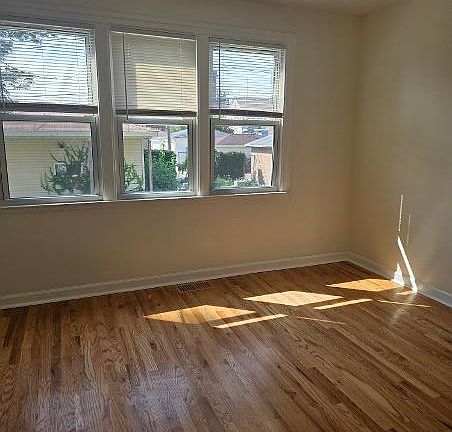 2nd image of 1643 W 35th St