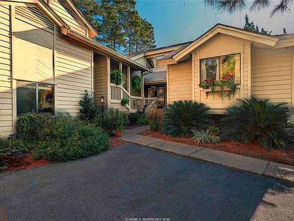 3rd image of 17 Marsh Dr