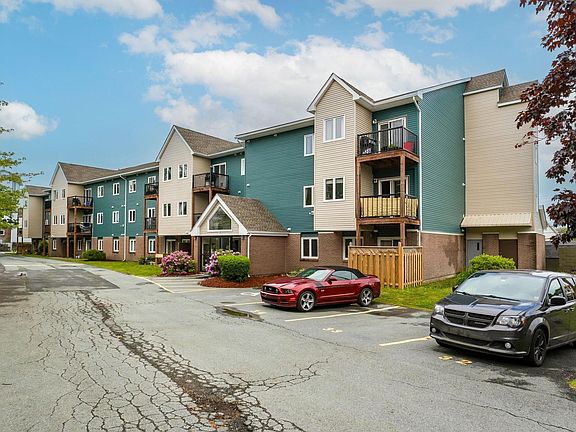 2nd image of 1 Lombardy Ln #201