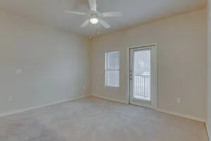 Hutchins Gateway Apartments — Photo 11