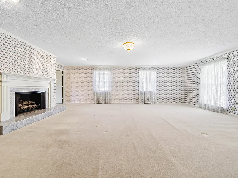 120 Briarwood Dr — Photo 41