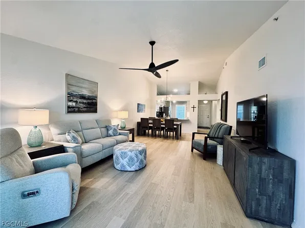 9610 Victoria Ln #D302, Naples, FL 34109