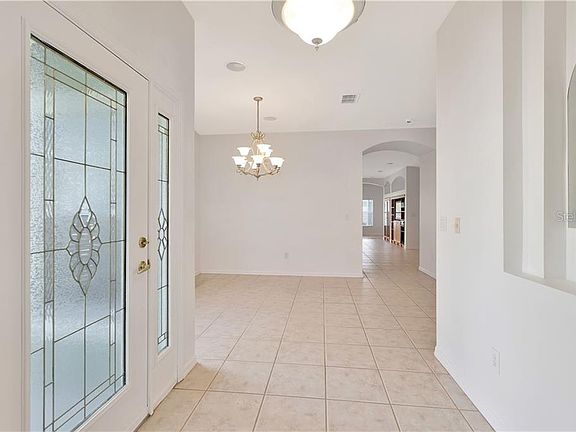 4th image of 2906 Banyan Hill Ln