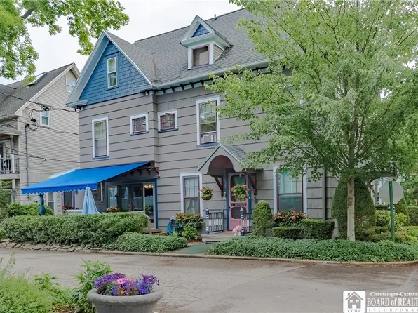 8 Ames Ave, Chautauqua, NY 14722