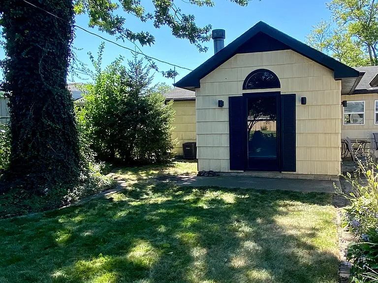 9315 Ellen Dr — Photo 20