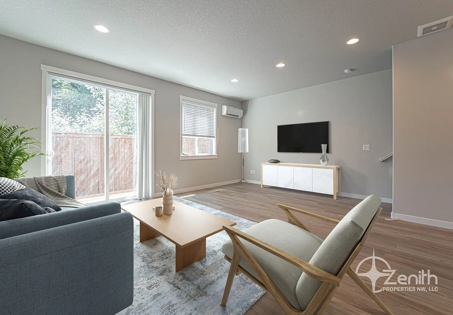 4 bed, 2.5 bath, 1547 sqft, $2,595 — Photo 4