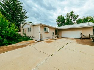 24 Dee Dr, Sheridan, WY 82801