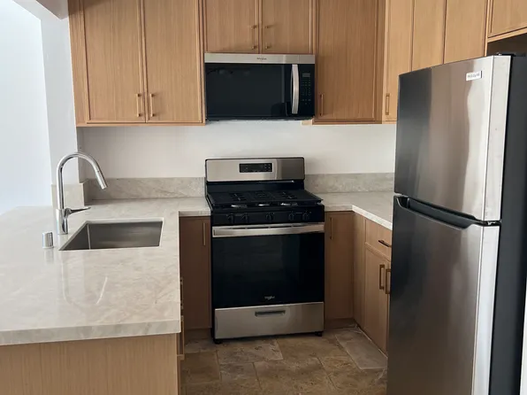 1517 Armacost Ave, Los Angeles, CA