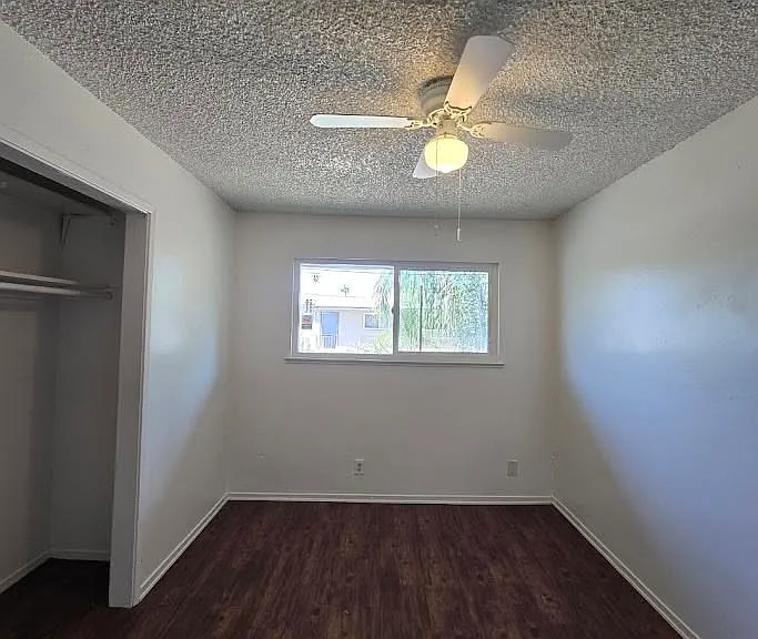 4431 E Hedges Ave #D — Photo 9