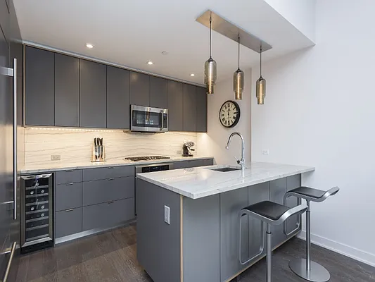 Sold by Sotheby's International Realty | media 2