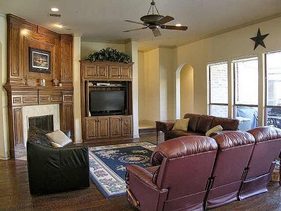 5th image of 1730 Torrey Pines Ln