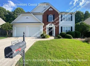 1095 Winthrope Chase Dr, Alpharetta, GA 30009