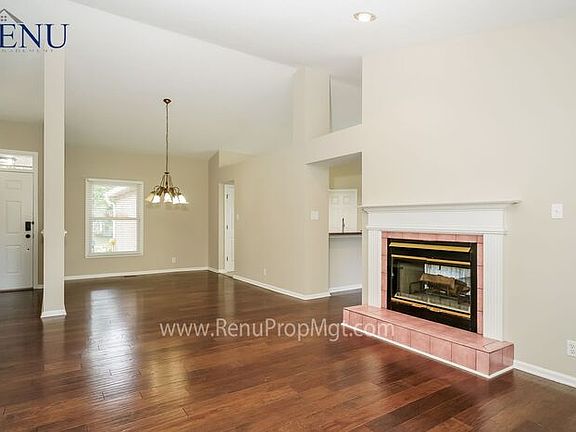 3rd image of 3627 Camberwood Ct