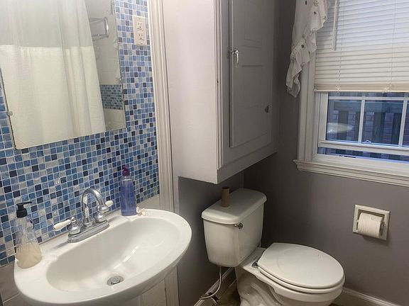 4th image of 63 E Royal Forest Blvd