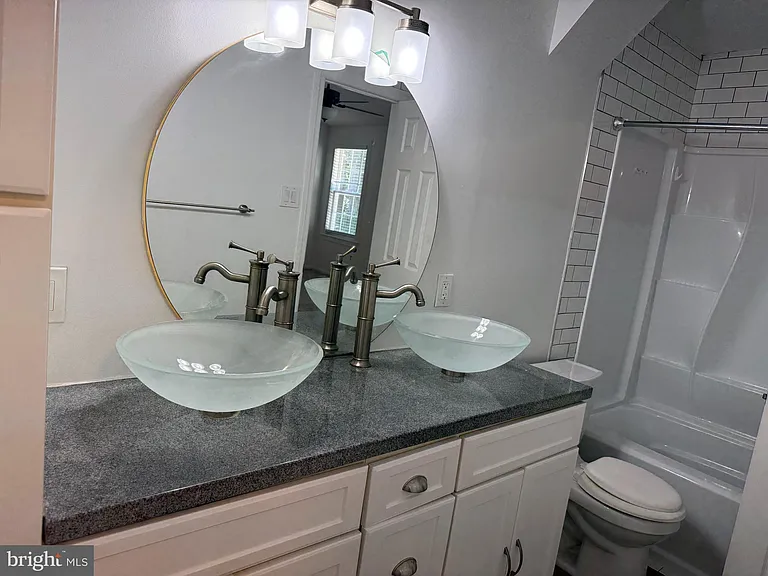1070 Baywood Dr — Photo 15