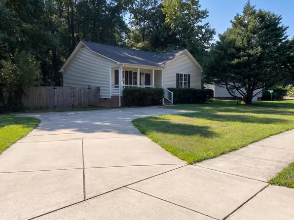 270 Lakewood Dr, Wendell, NC 27591