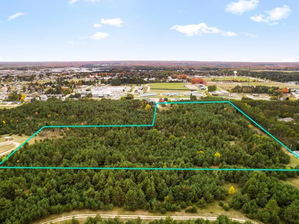 Butcher Dr, Gaylord, MI 49735