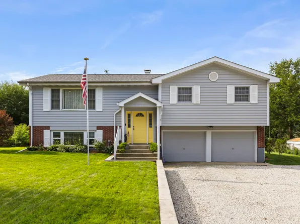 212 W Woodlawn Rd, New Lenox, IL 60451