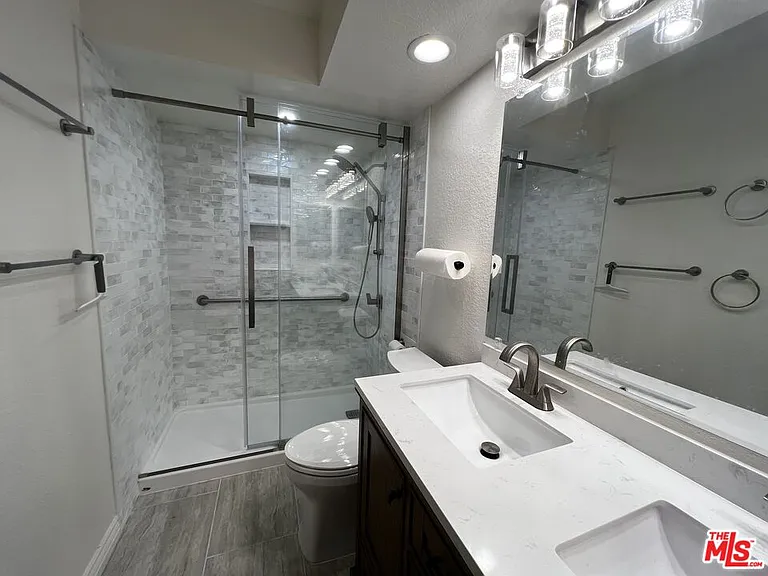 7825 Seaglen Dr #34 — Photo 19