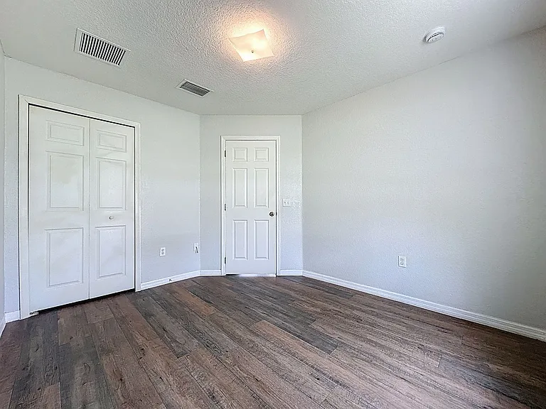 424 Danube Way — Photo 28