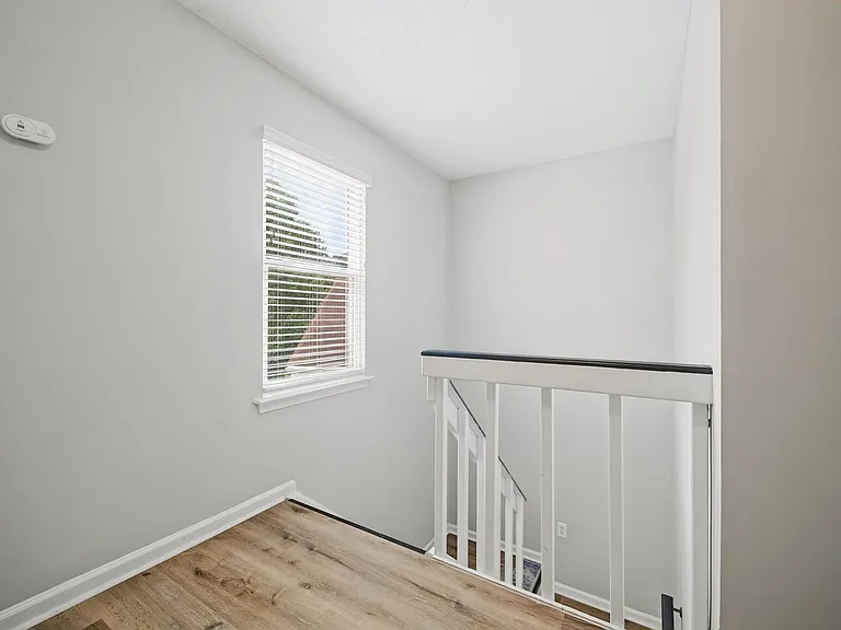 5408 Lord Dunmore Ct — Photo 7