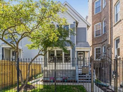 1122 N Mozart St, Chicago, IL, 60622