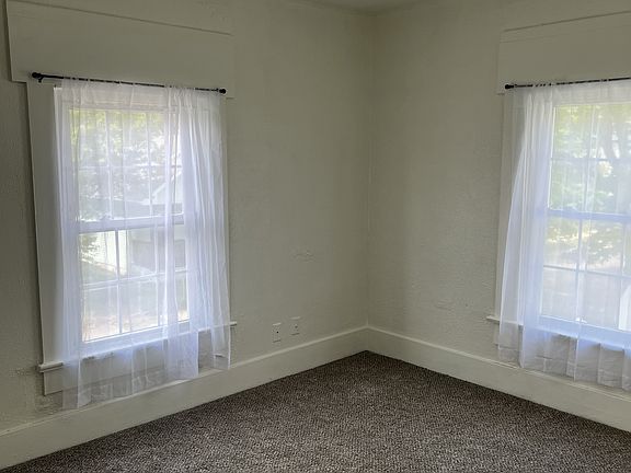 3rd image of 117-119 Neal Ave #2