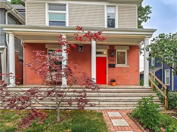 2746 Holmes St, Kansas City, MO 64109