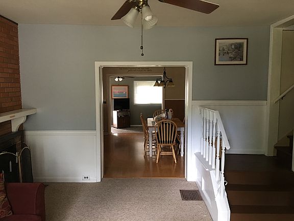 3rd image of 344 Francis St