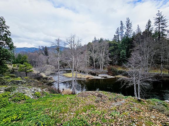 2nd image of 7255 Upper Applegate Rd
