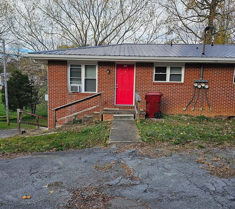 115 Blakemore Cir #1-4
