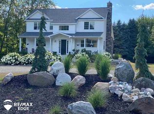 6233 N McKinley Rd, Flushing, MI 48433