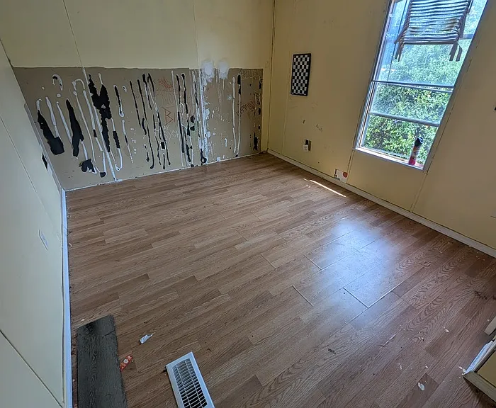 101 Felix Dr — Photo 9