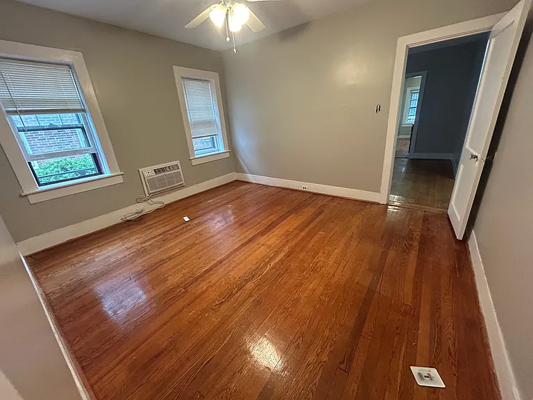 2254 Bryn Mawr Ave #3 — Photo 20