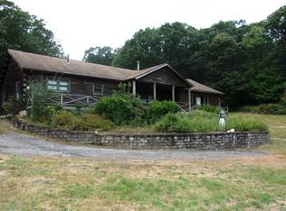 328 Kitemaug Rd, Uncasville, CT 06382