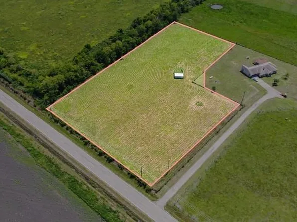 20055 County Road 210, Angleton, TX 77515