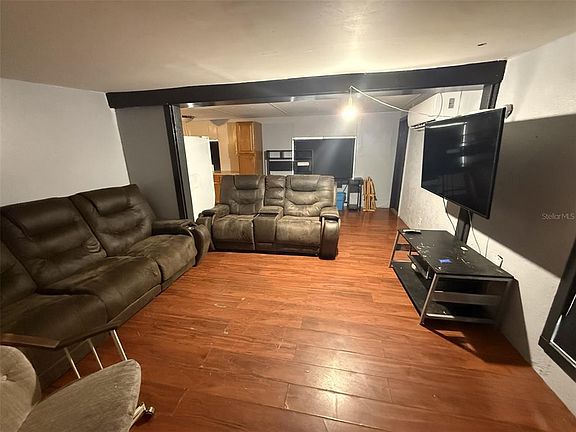 5th image of 4217 Athens Ave