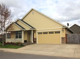 1115 S 40th Pl, Springfield, OR 97478