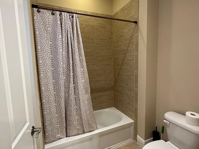 10153 Belcrest Blvd — Photo 13