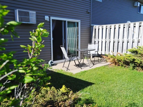 350 Nicole Ln APT 6B, River Falls, WI 54022