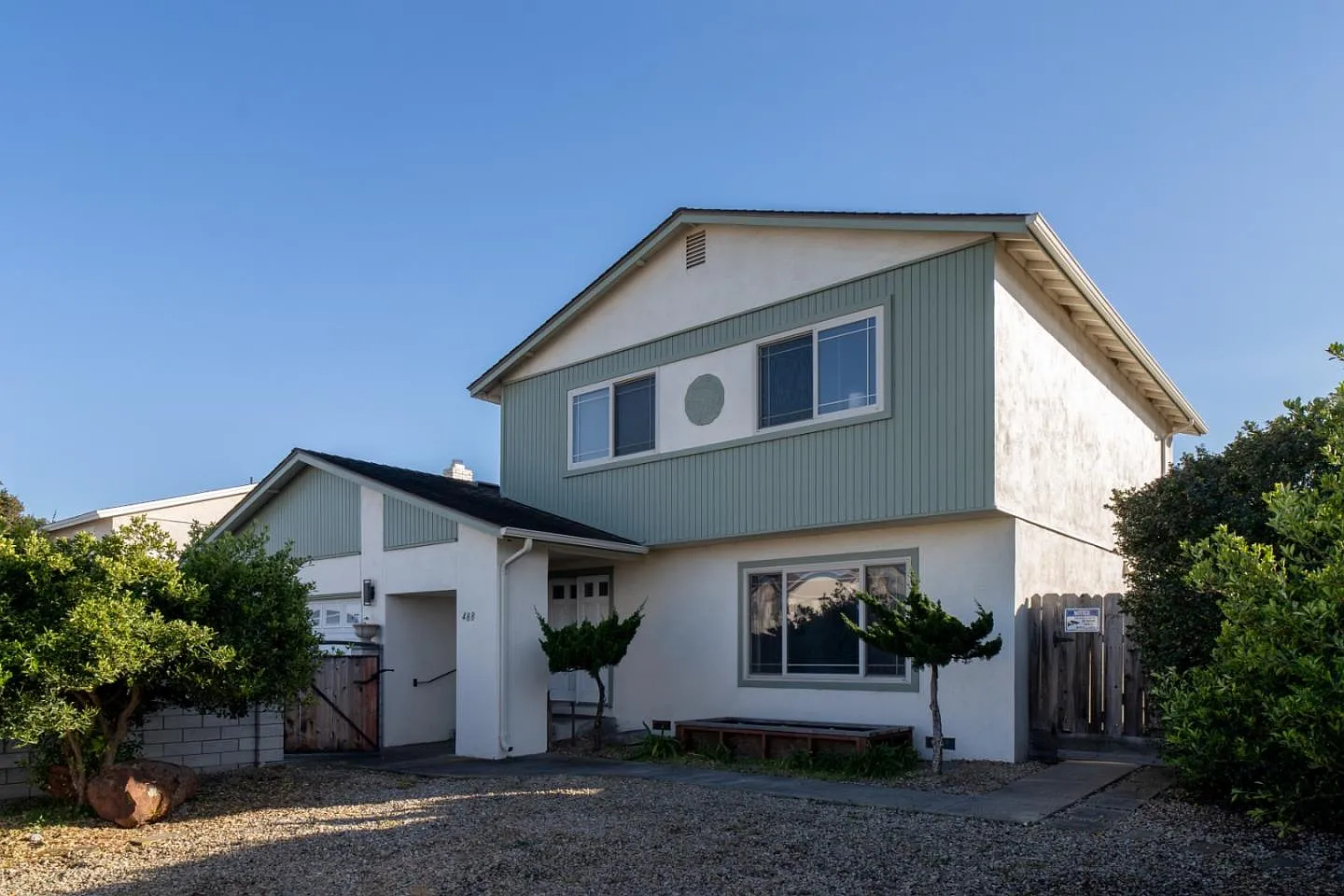488 Alexis Ct photo 1