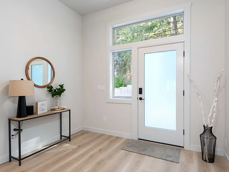 Hidden Hills Condominiums — Photo 17