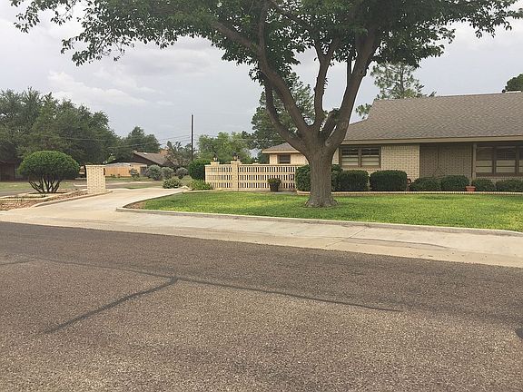 4th image of 3113 Deering Dr