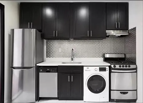 943 Columbus Ave #2C Photo 1