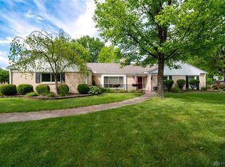 1721 Penbrooke Trl, Dayton, OH 45459