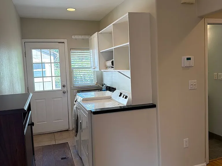 3117 Freeport Blvd — Photo 20