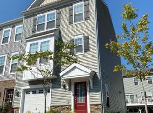 10716 Shadewell Spring Way, Manassas, VA 20112