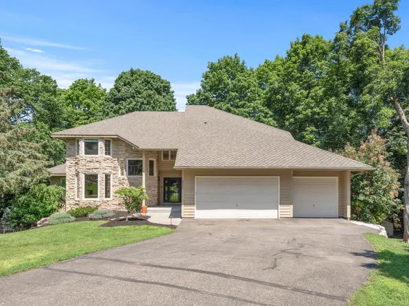 2230 Sommergate, Excelsior, MN 55331
