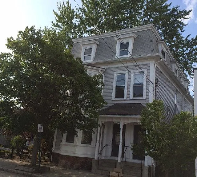 433 W Fountain St #1 — Photo 1